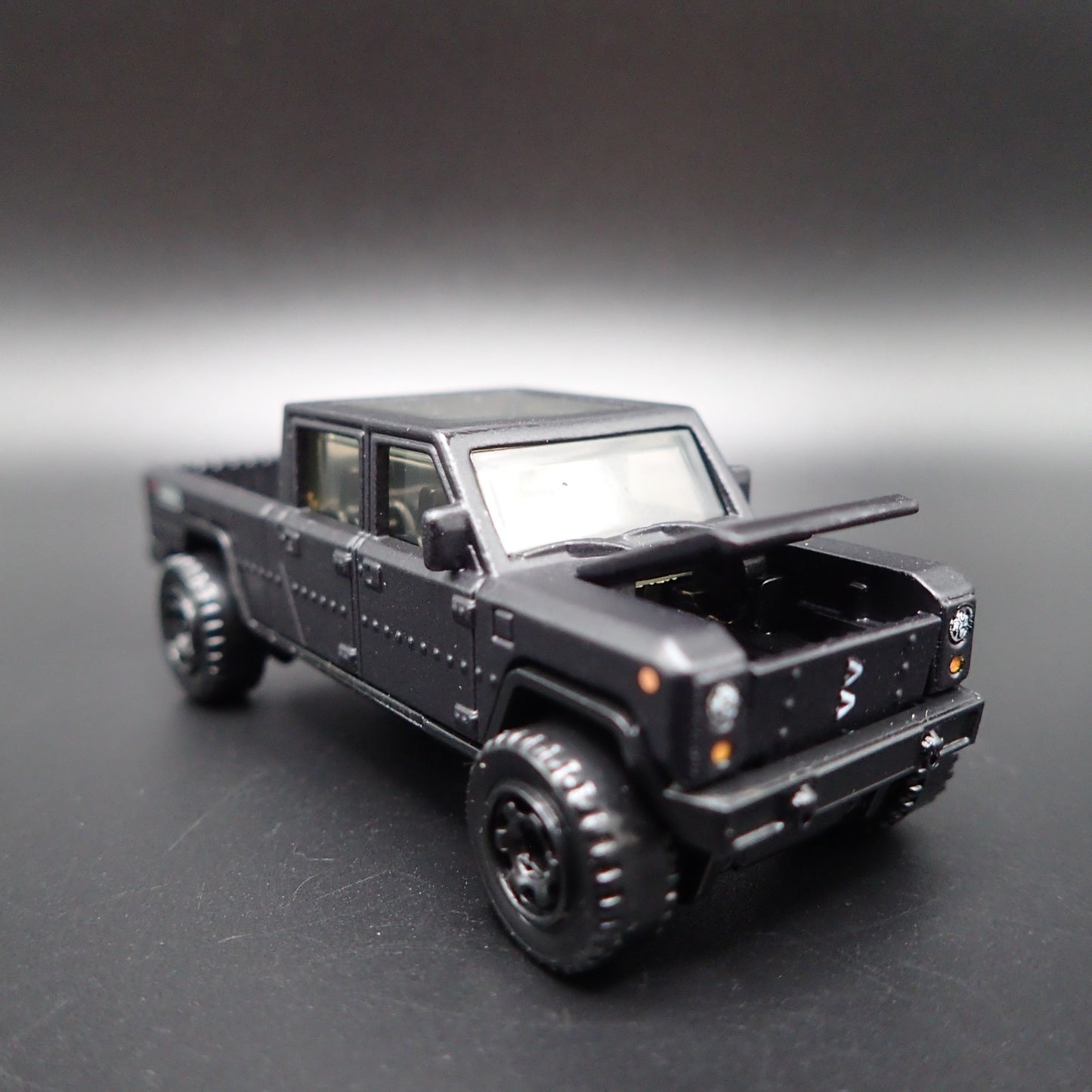 BOLLINGER B2 ELECTRIC TRUCK CONCEPT BLACK 1:64 SCALE DIORAMA DIECAST MODEL CAR