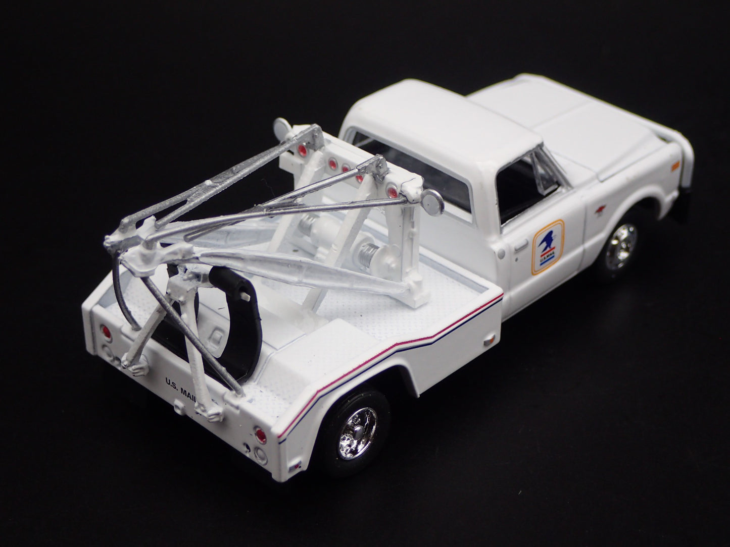 1968 68 CHEVROLET C30 DUALLY WRECKER TOW TRUCK USPS 1:64 SCALE DIECAST MODEL CAR