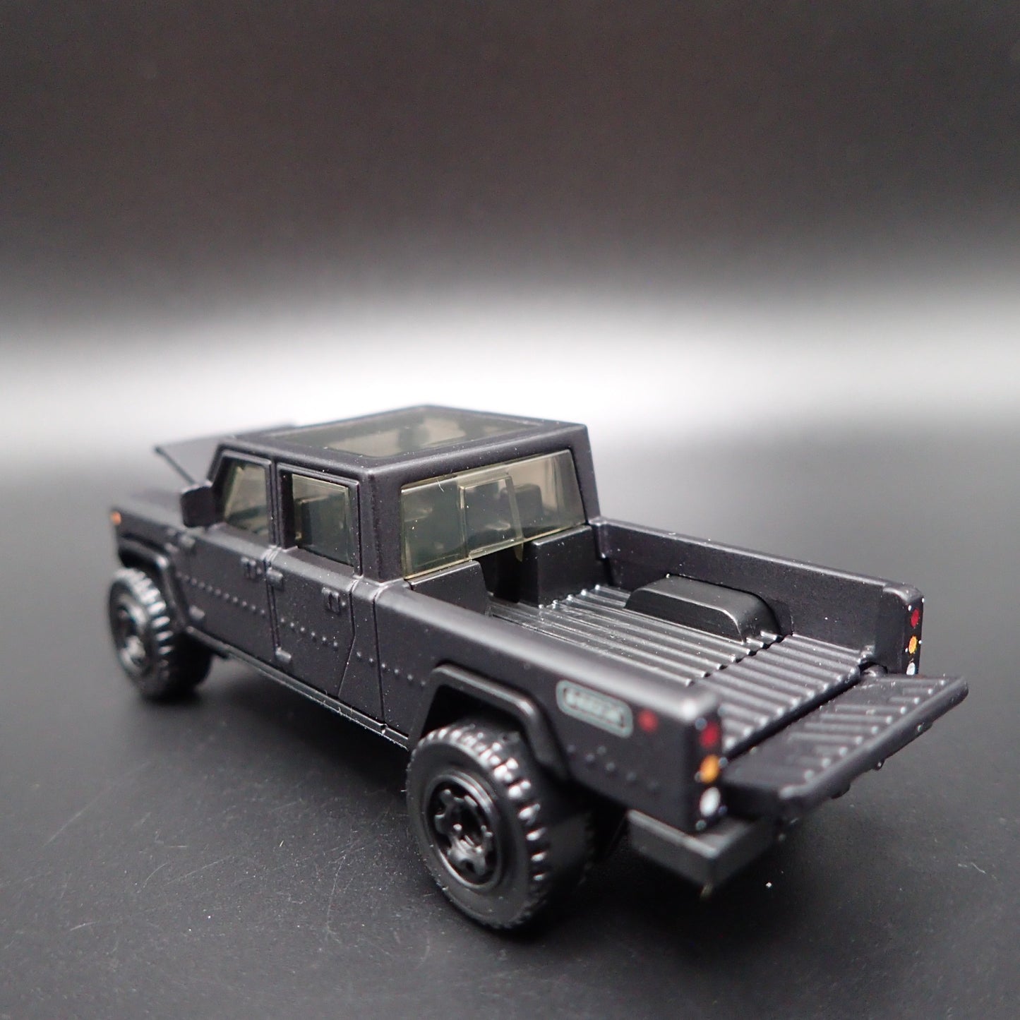 BOLLINGER B2 ELECTRIC TRUCK CONCEPT BLACK 1:64 SCALE DIORAMA DIECAST MODEL CAR