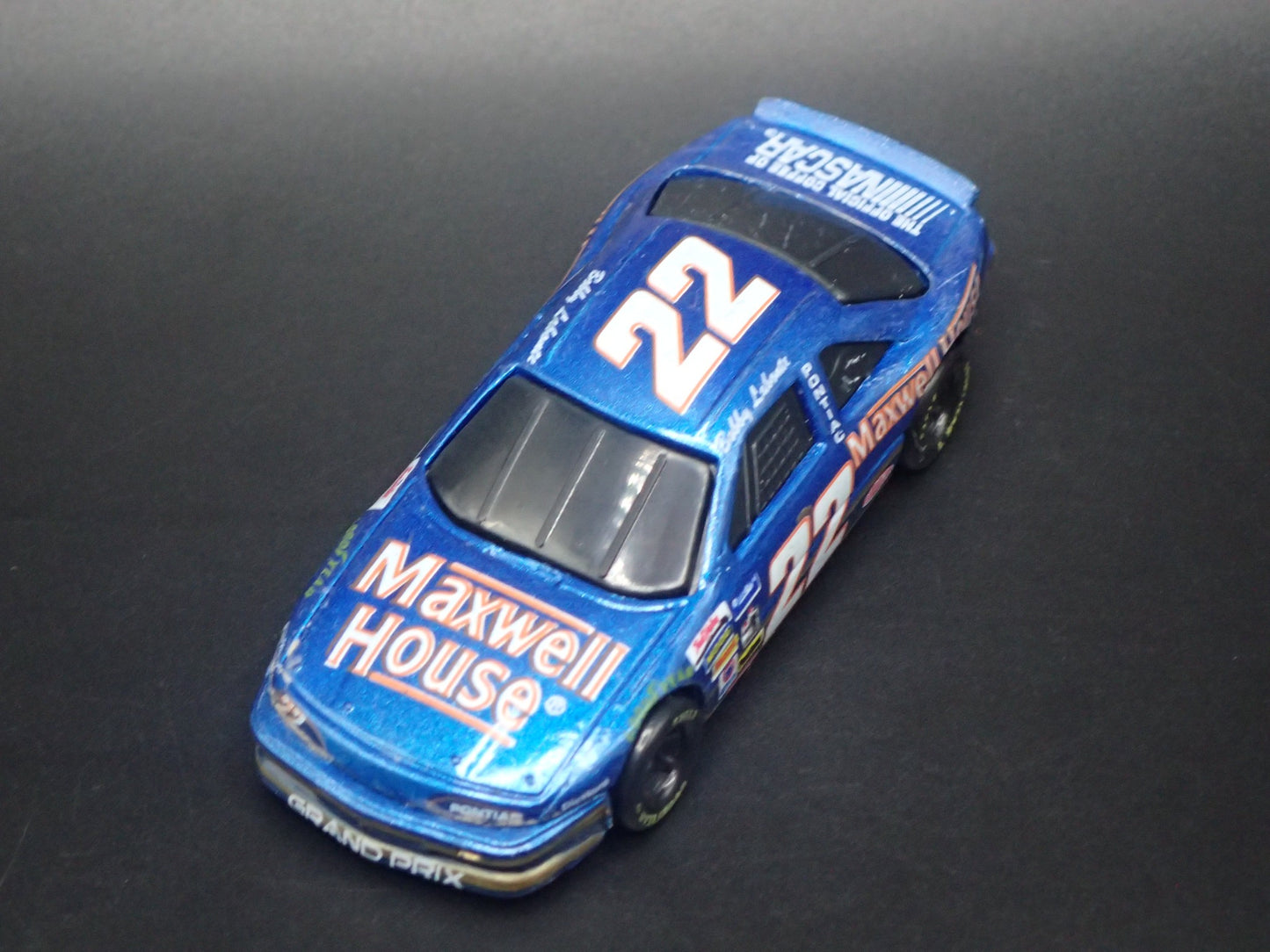 1994 94 PONTIAC GRAND PRIX 22 BOBBY LABONTE NASCAR 1:64 SCALE DIECAST MODEL CAR