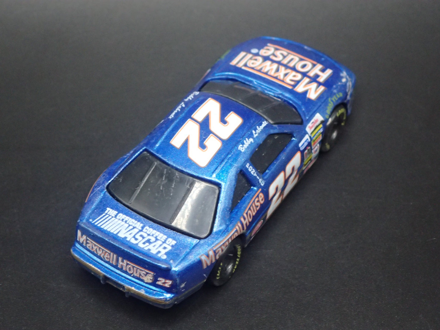 1994 94 PONTIAC GRAND PRIX 22 BOBBY LABONTE NASCAR 1:64 SCALE DIECAST MODEL CAR