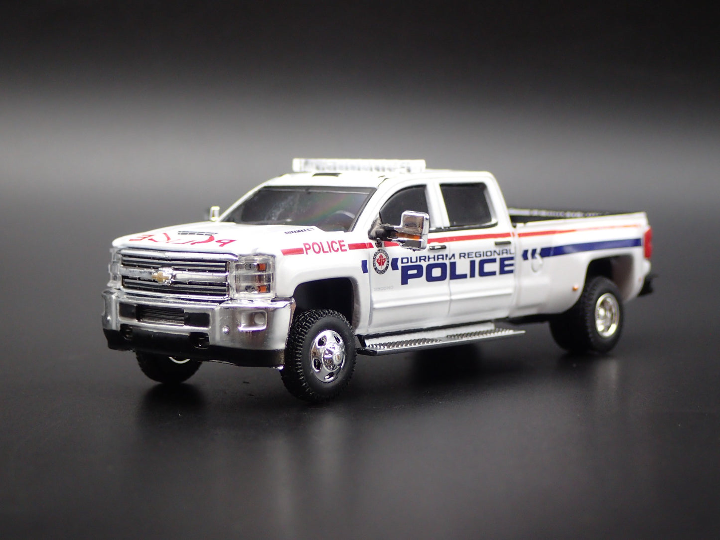 2018 CHEVY SILVERADO 3500HD DUALLY TORONTO POLICE 1:64 SCALE DIECAST MODEL CAR