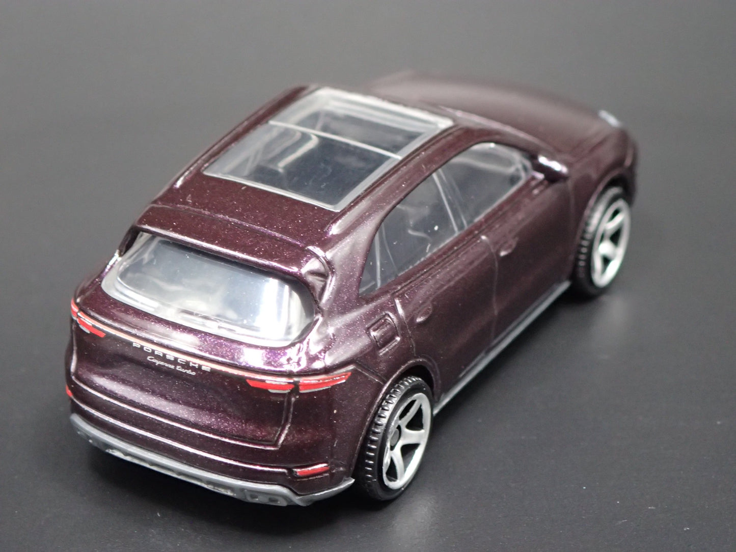 2018-2025 PORSCHE CAYENNE TURBO 1:64 SCALE COLLECTIBLE DIORAMA DIECAST MODEL CAR