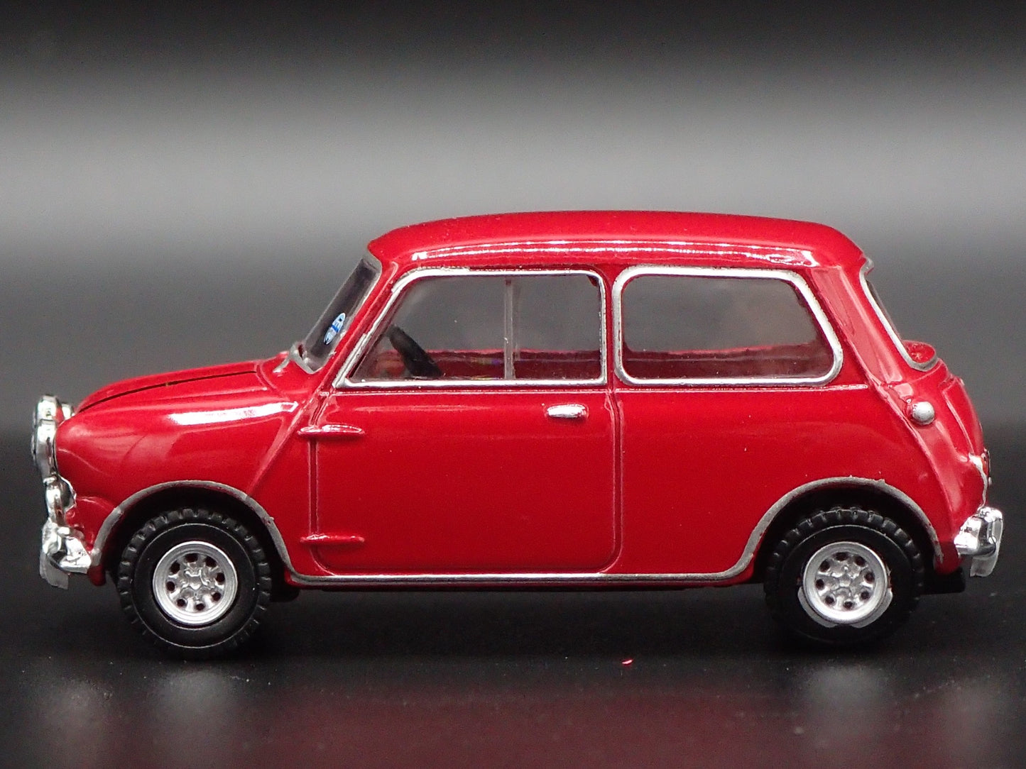 1959-1967 AUSTIN MINI COOPER S MK1 RED RARE 1:64 SCALE DIORAMA DIECAST MODEL CAR