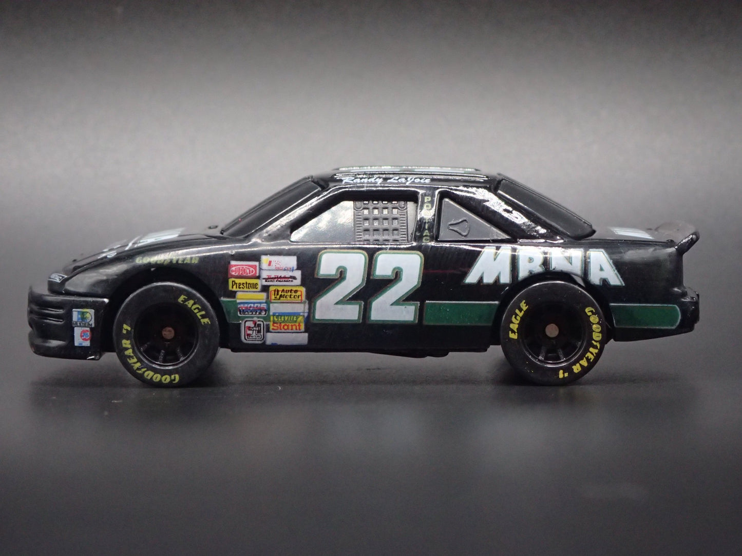 1995 95 PONTIAC GRAND PRIX 22 RANDY LAJOIE NASCAR 1:64 SCALE DIECAST MODEL CAR