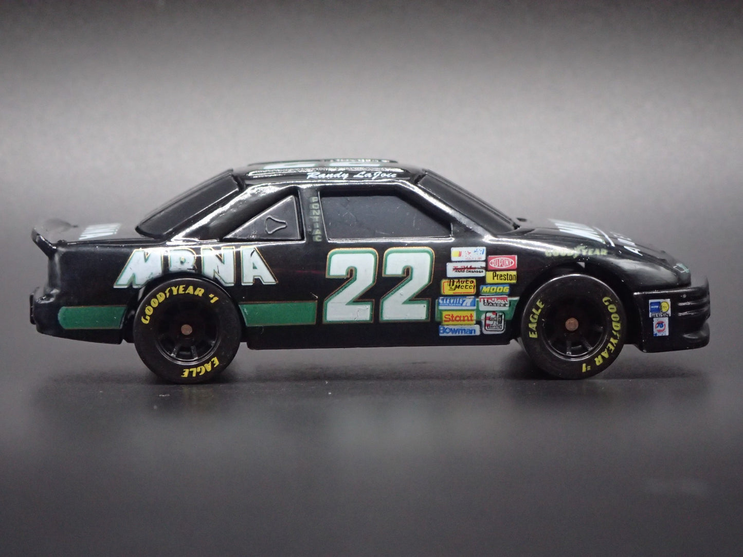 1995 95 PONTIAC GRAND PRIX 22 RANDY LAJOIE NASCAR 1:64 SCALE DIECAST MODEL CAR