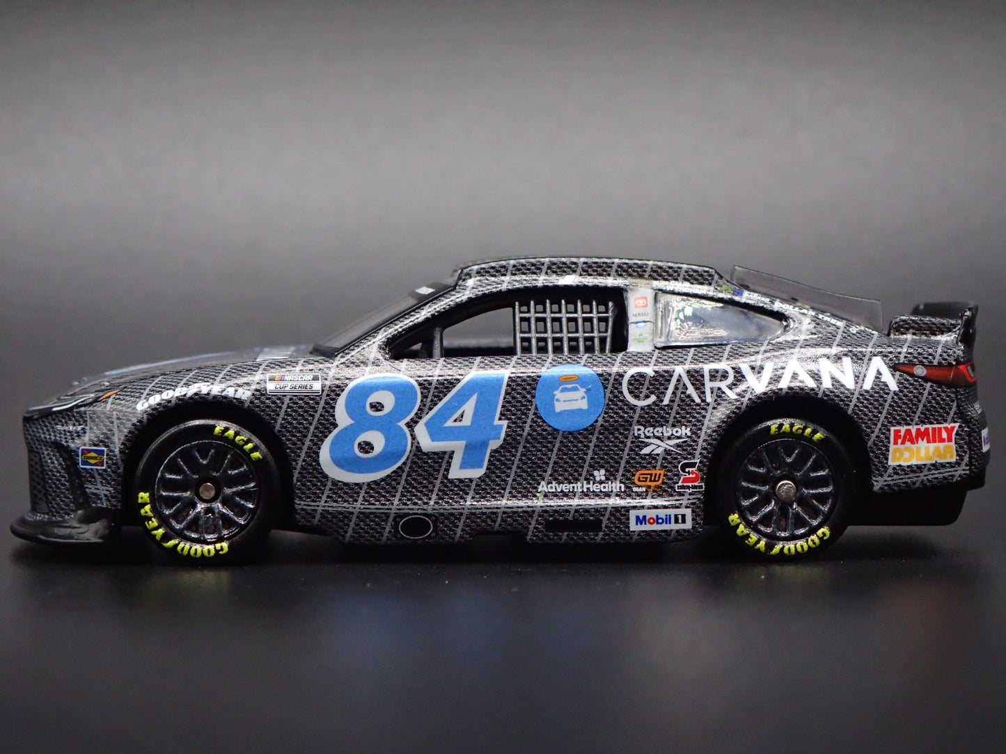 2025 25 TOYOTA CAMRY #84 JIMMIE JOHNSON CARVANA SHAQ NASCAR 1:64 DIECAST CAR