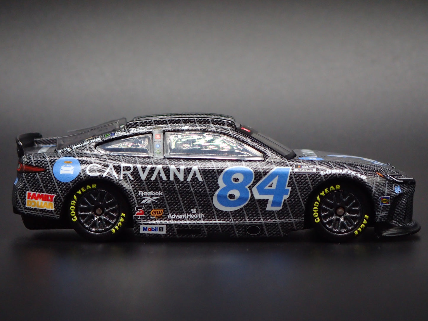 2025 25 TOYOTA CAMRY #84 JIMMIE JOHNSON CARVANA SHAQ NASCAR 1:64 DIECAST CAR