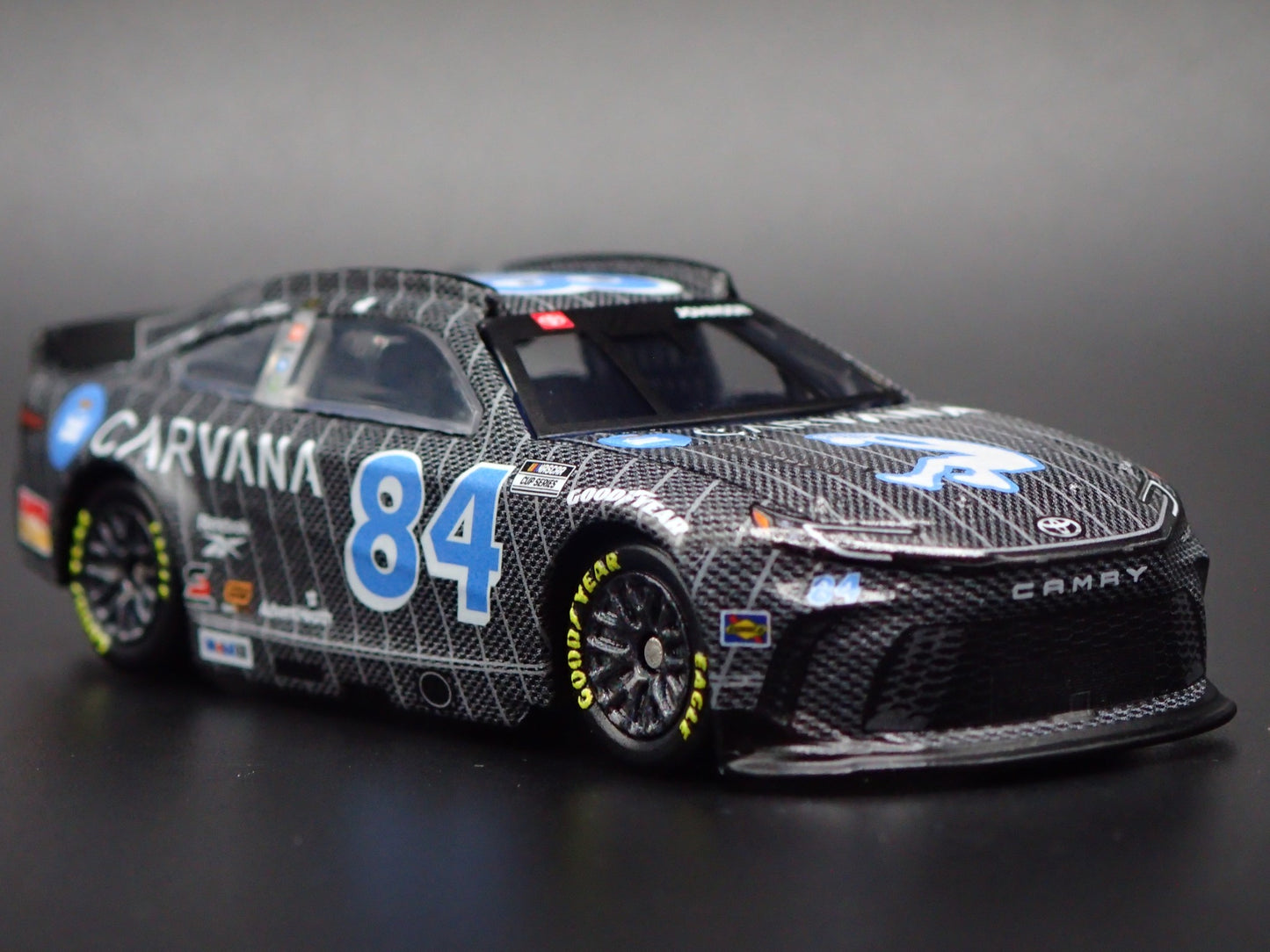2025 25 TOYOTA CAMRY #84 JIMMIE JOHNSON CARVANA SHAQ NASCAR 1:64 DIECAST CAR