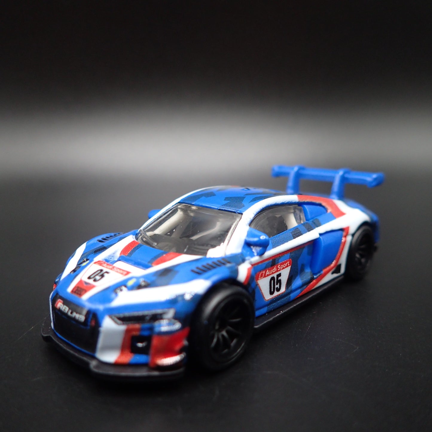 AUDI R8 LMS AUDI SPORT #05 BLUE 1:64 SCALE COLLECTIBLE DIORAMA DIECAST MODEL CAR