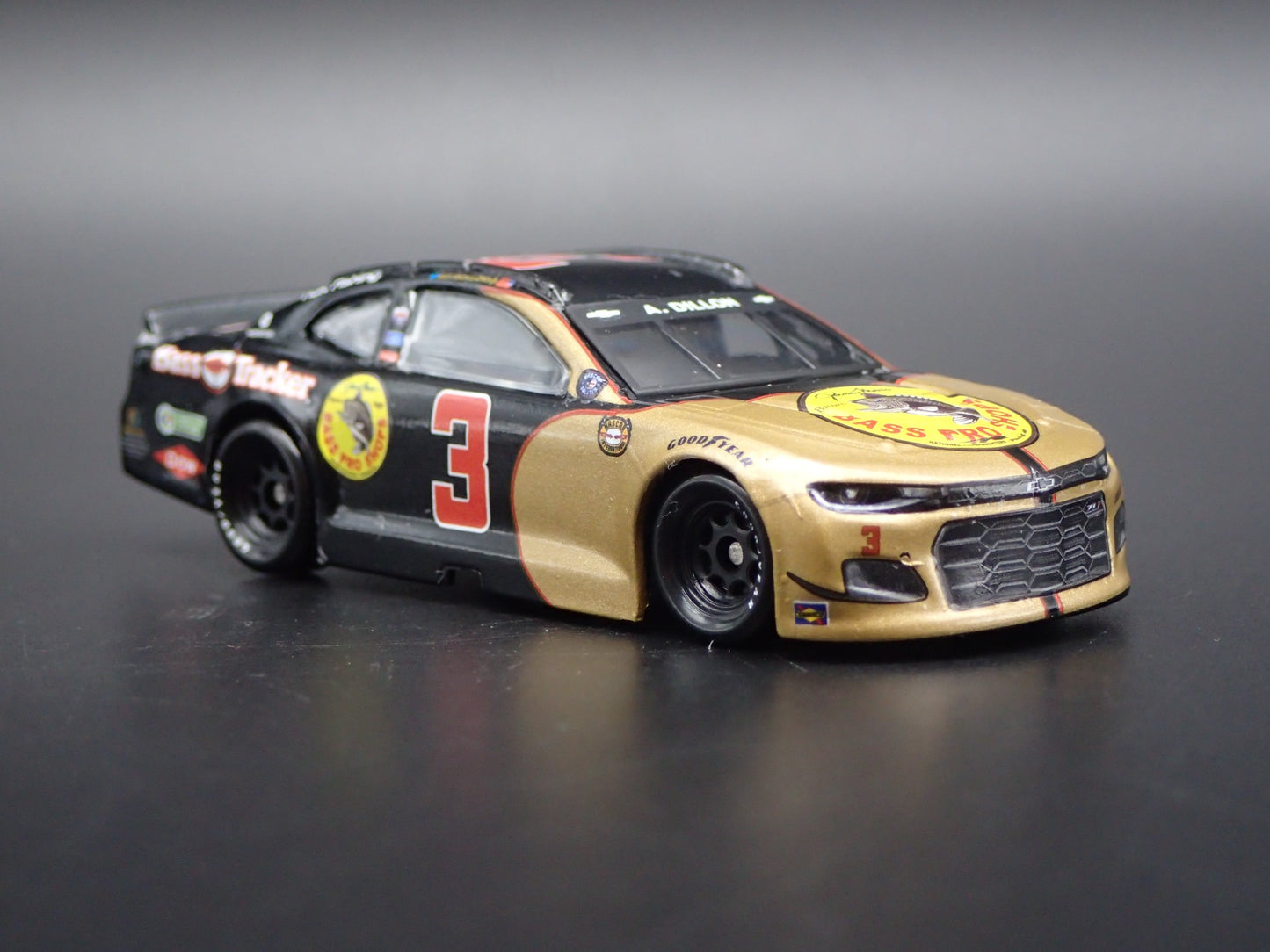 2021 21 CHEVY CAMARO ZL1 3 AUSTIN DILLON BASS PRO NASCAR 1:64 DIECAST MODEL CAR