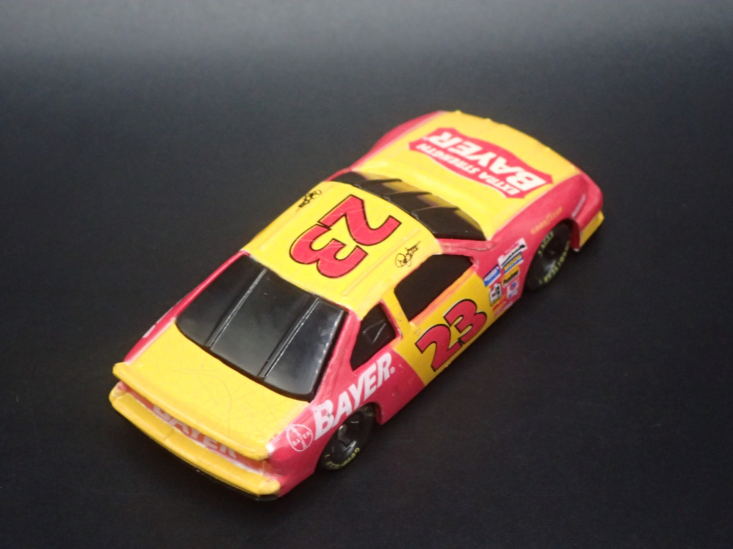 1995 95 FORD THUNDERBIRD 23 CHAD LITTLE NASCAR 1:64 SCALE DIECAST MODEL CAR