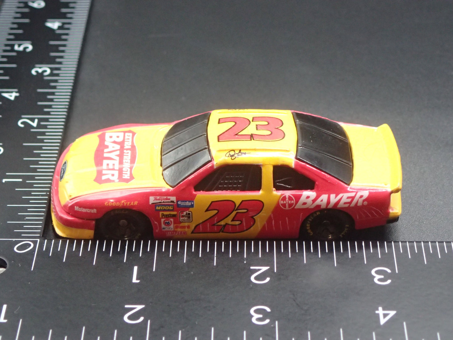 1995 95 FORD THUNDERBIRD 23 CHAD LITTLE NASCAR 1:64 SCALE DIECAST MODEL CAR