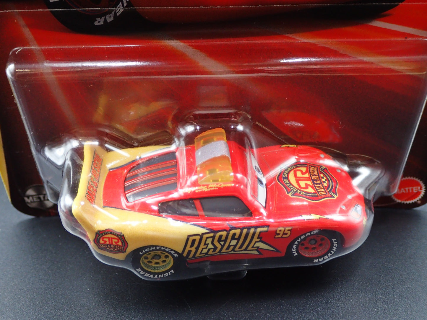 2025 DISNEY PIXAR CARS LIGHTNING MCQUEEN RADIATOR SPRINGS RACE & RESCUE MATTEL