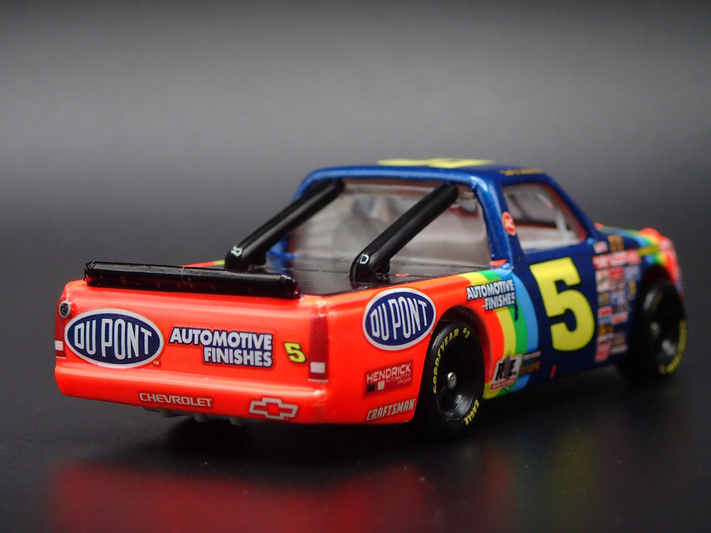 1995 CHEVY SILVERADO #5 TERRY LABONTE DUPONT WIN NASCAR TRUCK 1:64 DIECAST CAR