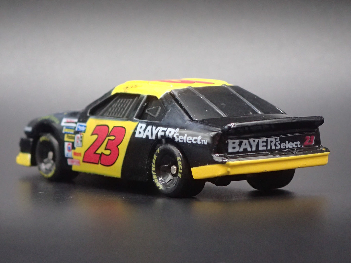 1994 94 FORD THUNDERBIRD 23 CHAD LITTLE NASCAR 1:64 SCALE DIECAST MODEL CAR