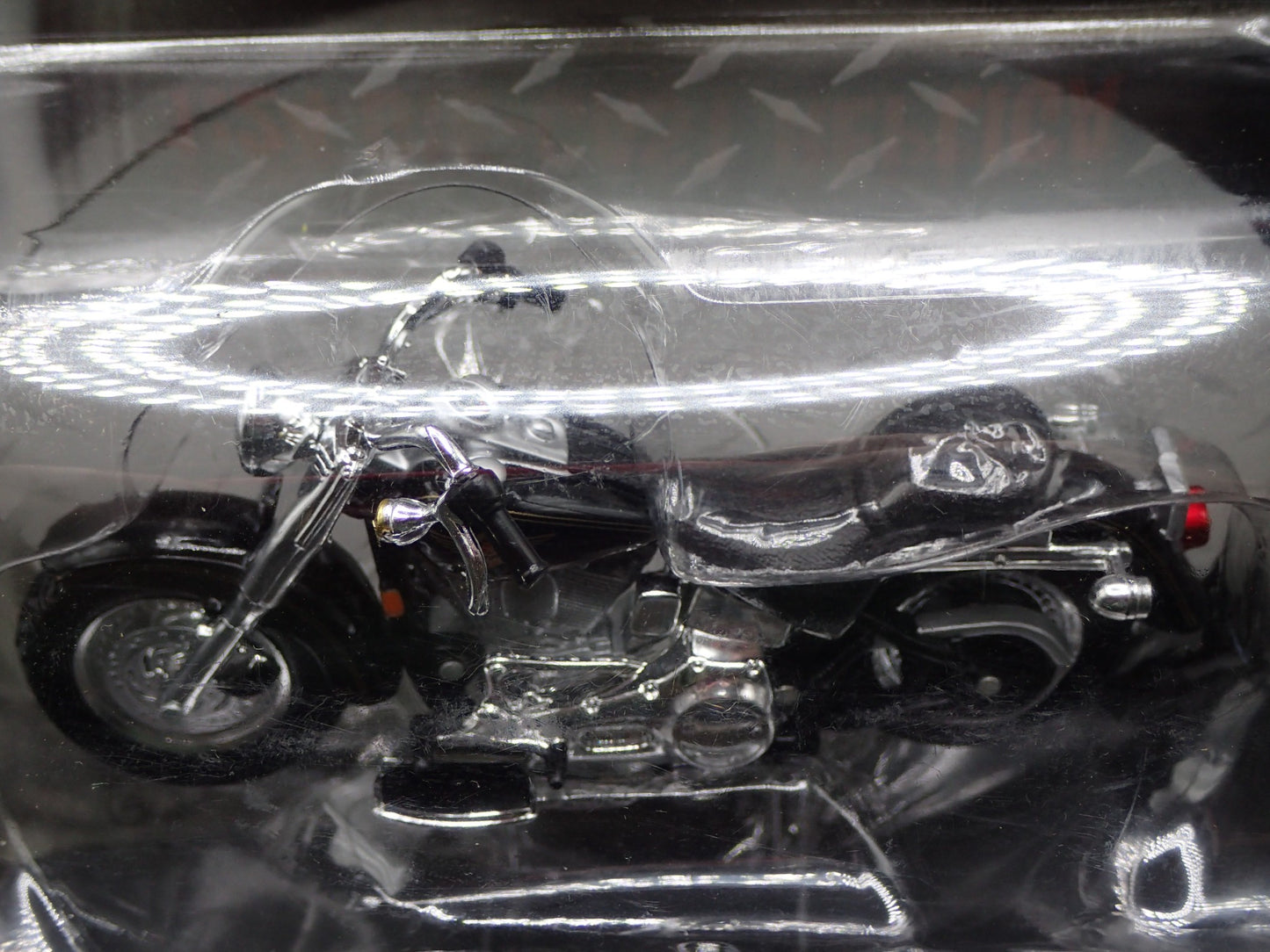 2000 00 FLSTF FAT BOY HARLEY DAVIDSON MOTORCYCLE HD 1:24 SCALE DIECAST MODEL