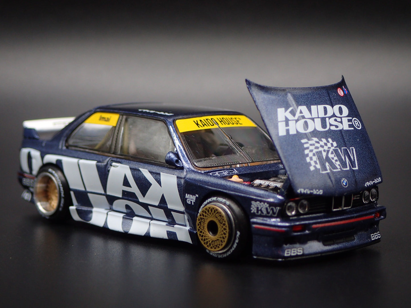 1986-1991 BMW M3 E30 KAIDO WORKS V1 1:64 SCALE COLLECTIBLE DIECAST MODEL CAR