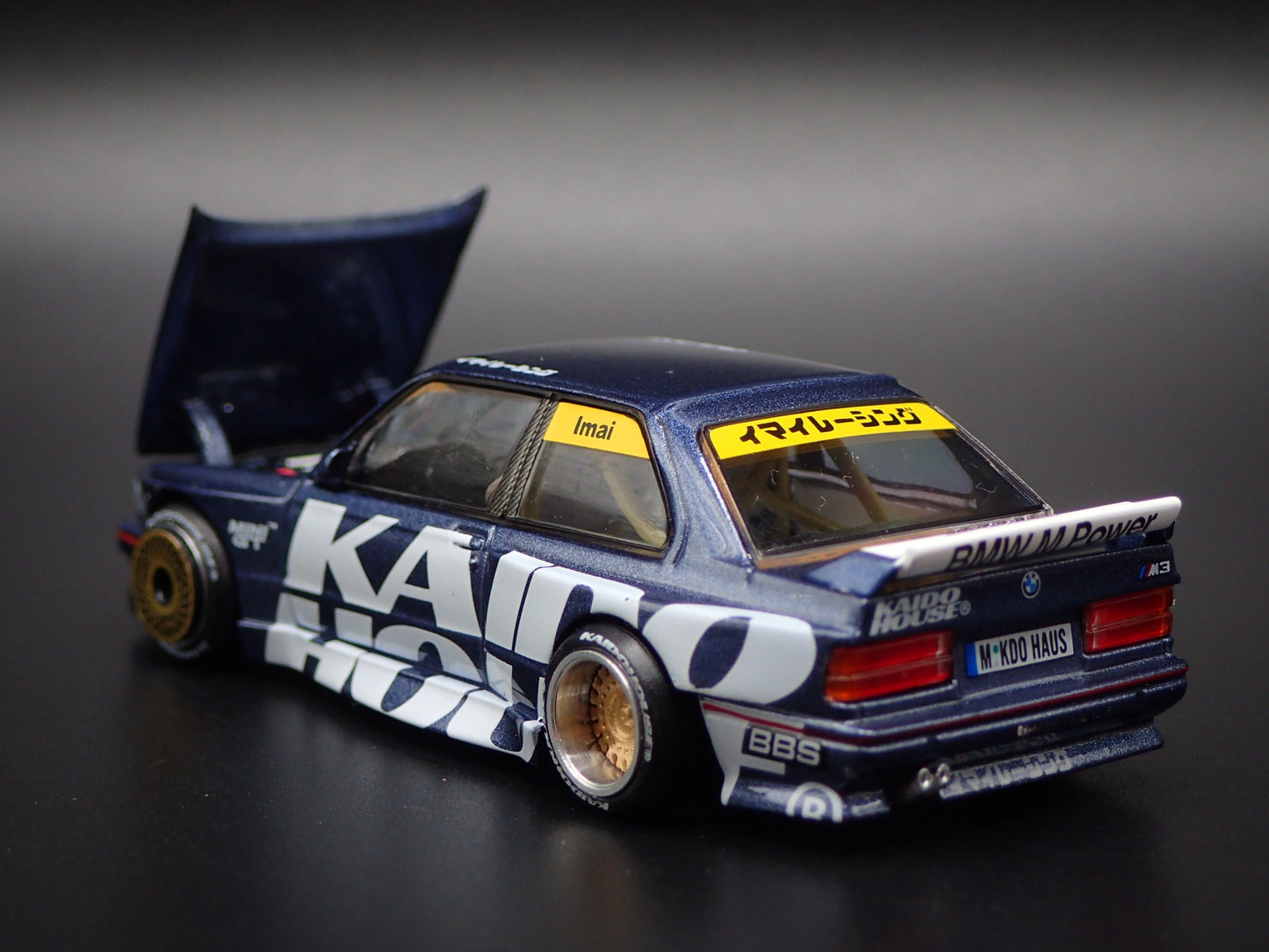 1986-1991 BMW M3 E30 KAIDO WORKS V1 1:64 SCALE COLLECTIBLE DIECAST MODEL CAR