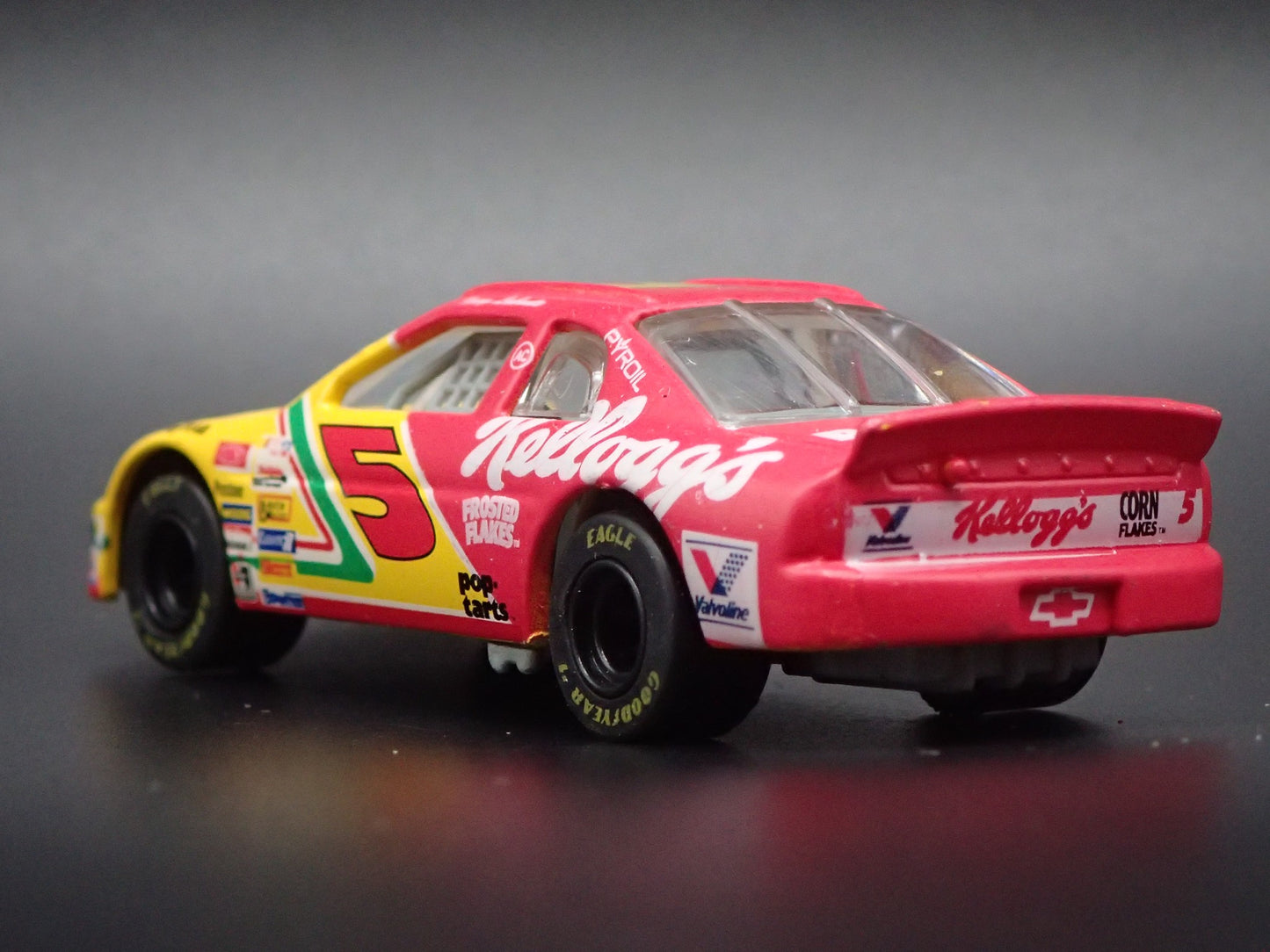 1995 CHEVROLET MONTE CARLO 5 TERRY LABONTE NASCAR 1:64 SCALE DIECAST MODEL CAR