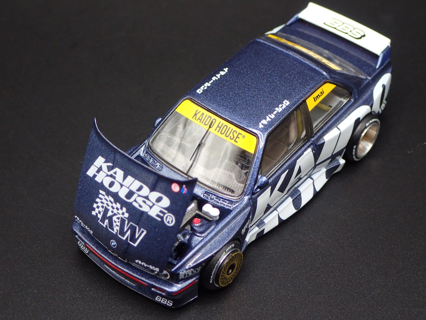 1986-1991 BMW M3 E30 KAIDO WORKS V1 1:64 SCALE COLLECTIBLE DIECAST MODEL CAR
