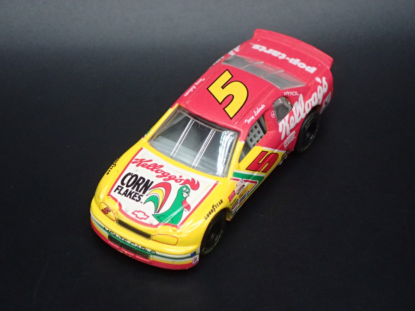1995 CHEVROLET MONTE CARLO 5 TERRY LABONTE NASCAR 1:64 SCALE DIECAST MODEL CAR