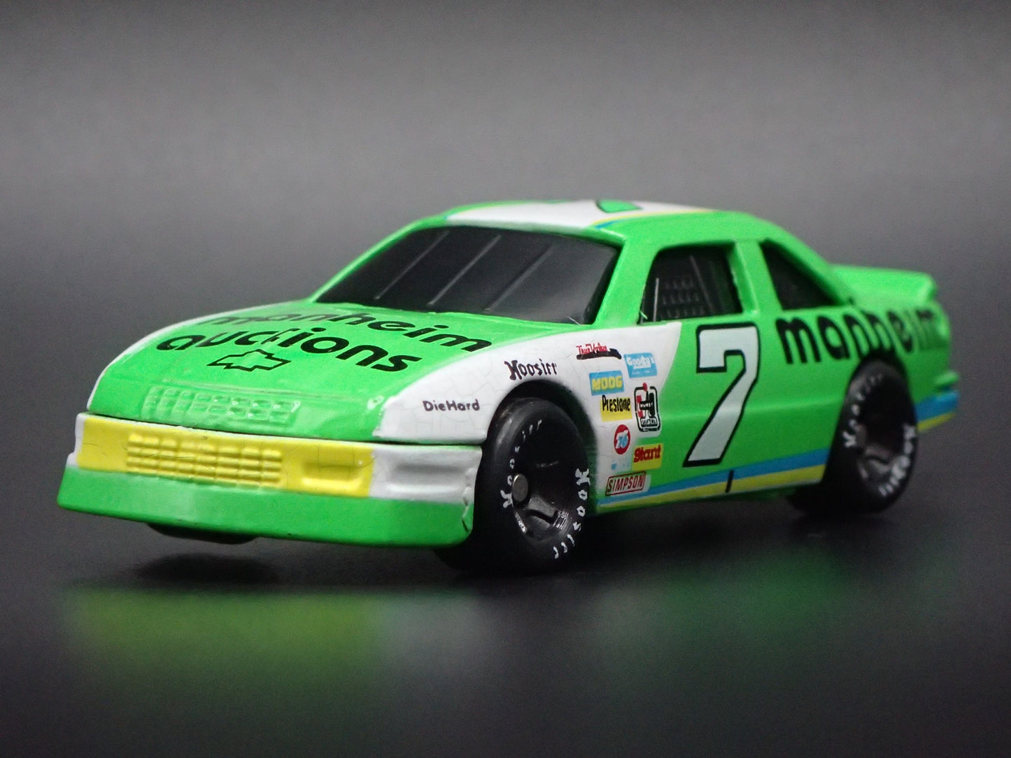 1994 94 CHEVY LUMINA 7 HARRY GANT MANHEIM NASCAR 1:64 SCALE DIECAST MODEL CAR