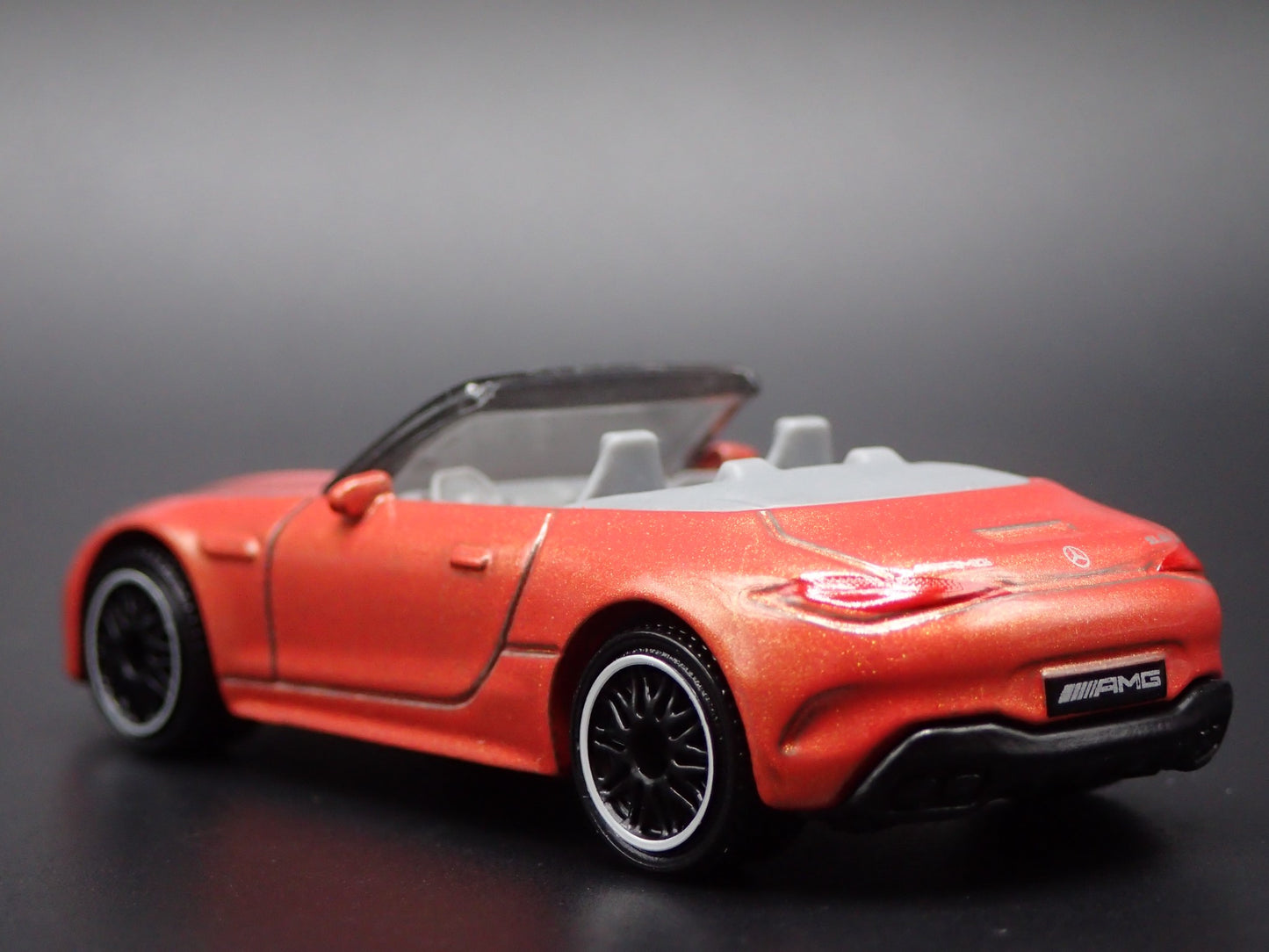 2022-2025 MERCEDES-BENZ AMG SL 63 CONVERTIBLE ORG 1:64 SCALE DIECAST MODEL CAR