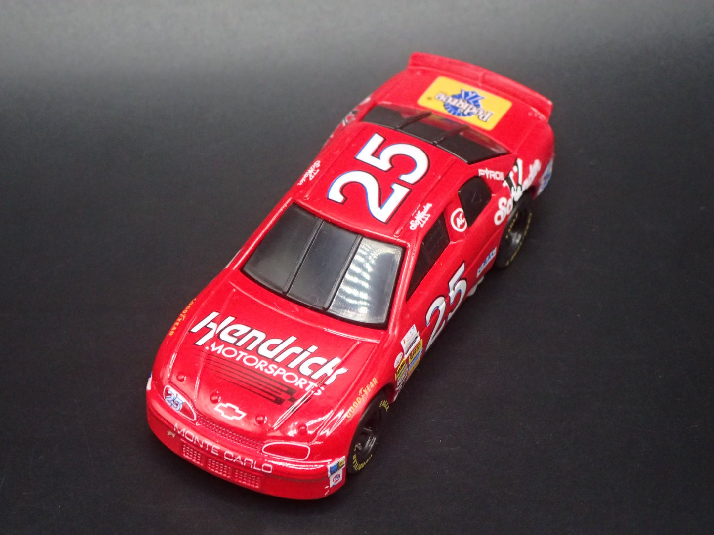 1995 CHEVY CHEVROLET MONTE CARLO 25 KEN SCHRADER NASCAR 1:64 DIECAST MODEL CAR