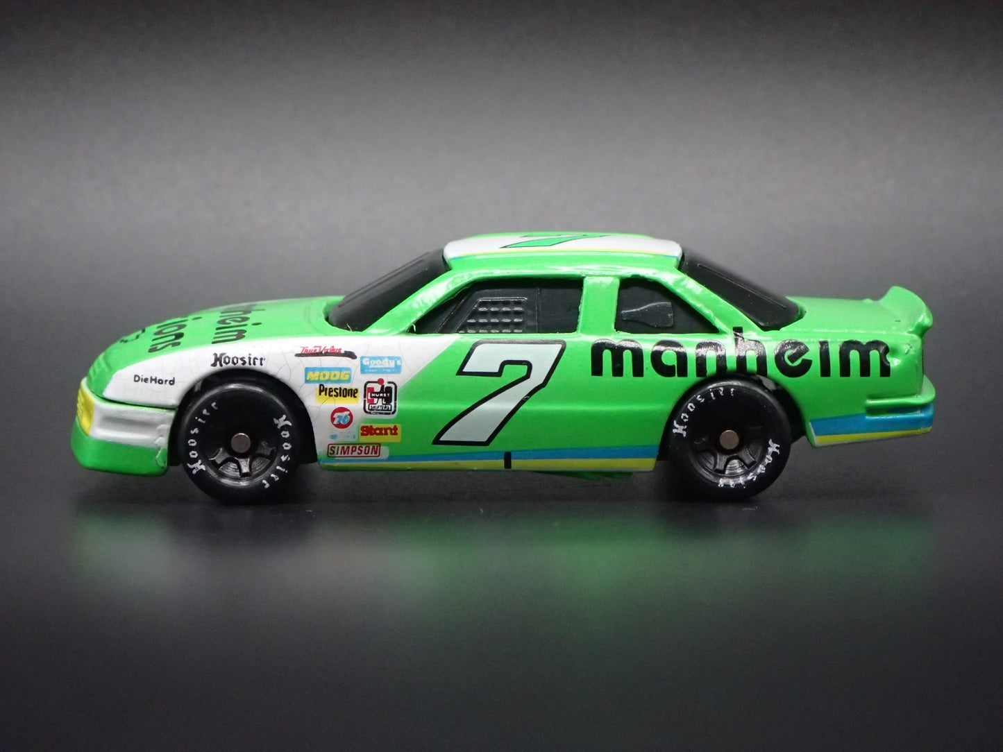 1994 94 CHEVY LUMINA 7 HARRY GANT MANHEIM NASCAR 1:64 SCALE DIECAST MODEL CAR