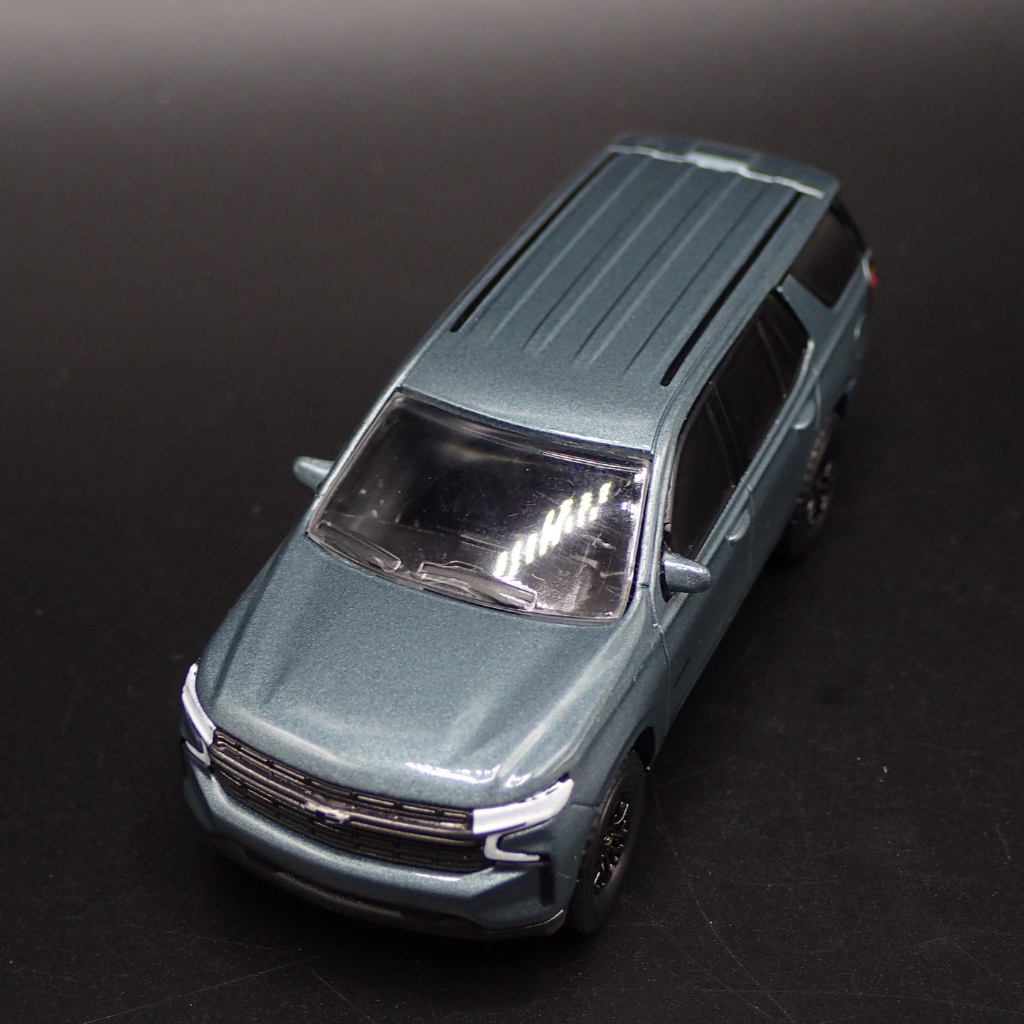 2021-2025 CHEVY CHEVROLET TAHOE RST RARE 1:64 SCALE DIORAMA DIECAST MODEL CAR