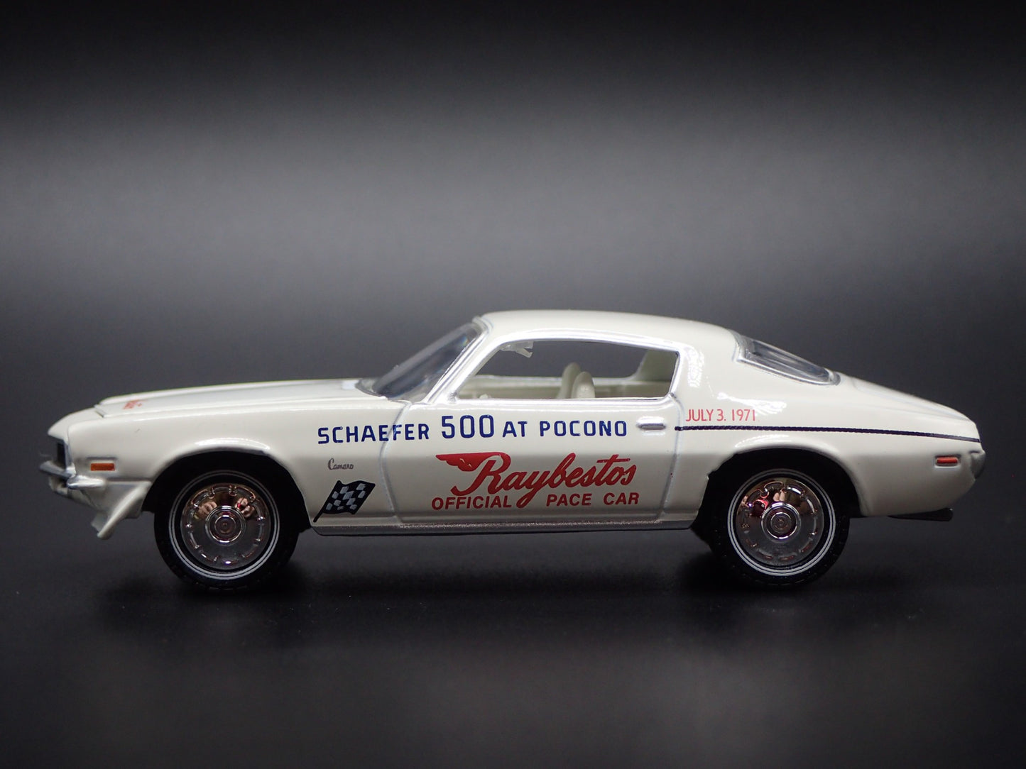 1971 71 CHEVY CHEVROLET CAMARO RAYBESTOS 500 POCONO 1:64 SCALE DIECAST MODEL CAR