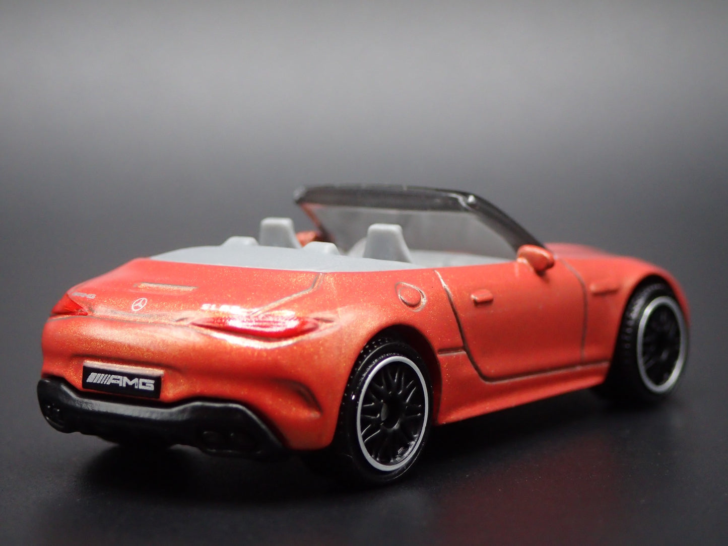 2022-2025 MERCEDES-BENZ AMG SL 63 CONVERTIBLE ORG 1:64 SCALE DIECAST MODEL CAR