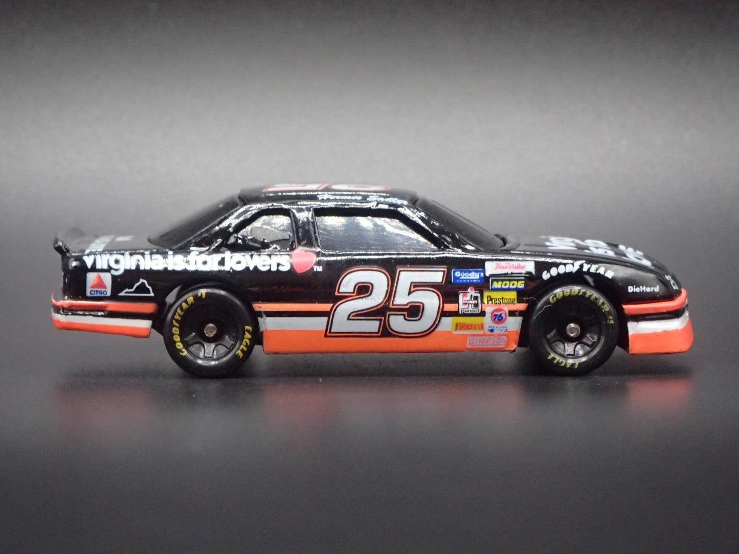 1994 94 CHEVY LUMINA HERMIE SADLER VIRGINIA NASCAR 1:64 SCALE DIECAST MODEL CAR