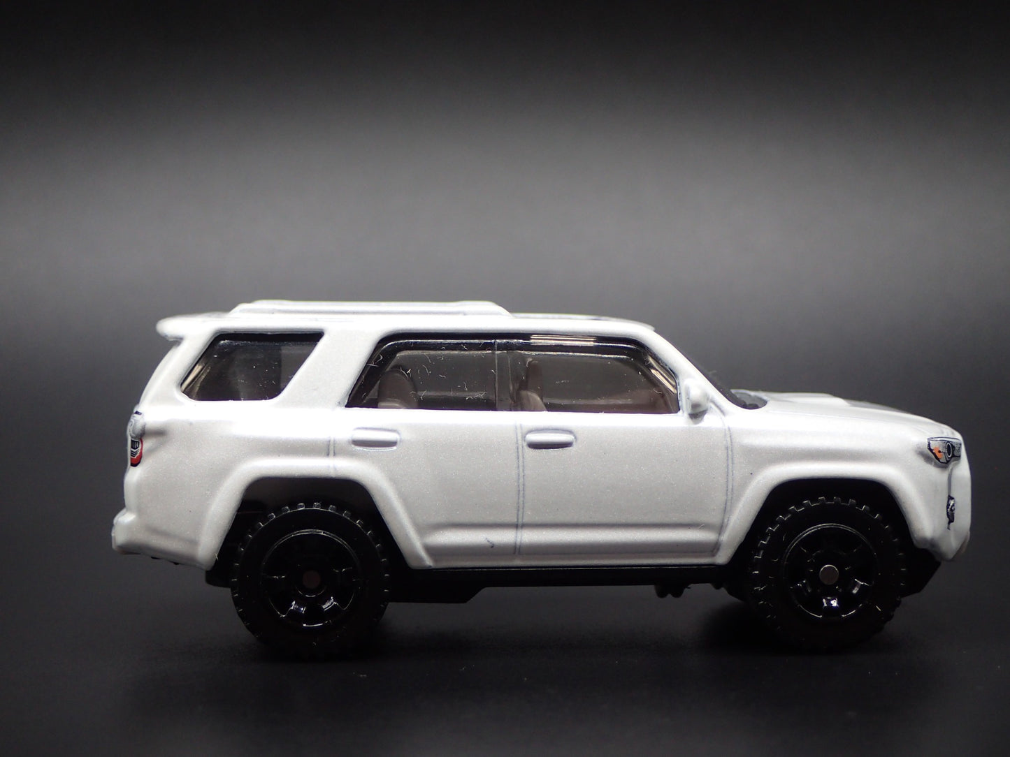 2010-2024 TOYOTA 4RUNNER SUV 1/64 SCALE COLLECTIBLE DIORAMA DIECAST MODEL TRUCK