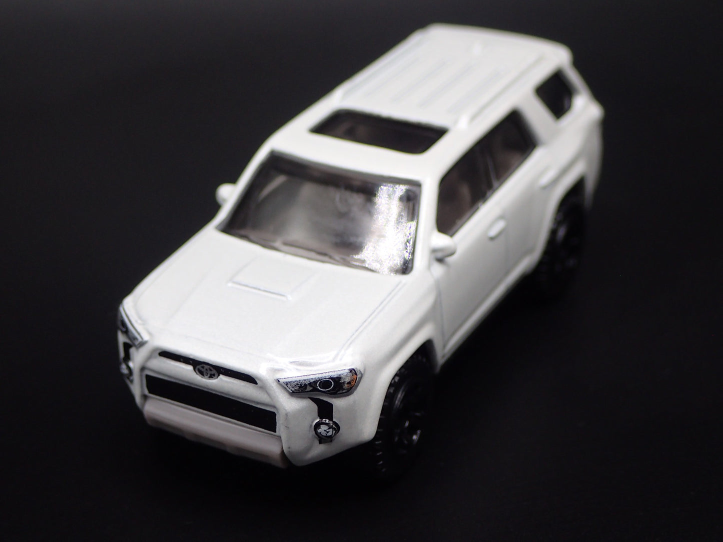 2010-2024 TOYOTA 4RUNNER SUV 1/64 SCALE COLLECTIBLE DIORAMA DIECAST MODEL TRUCK