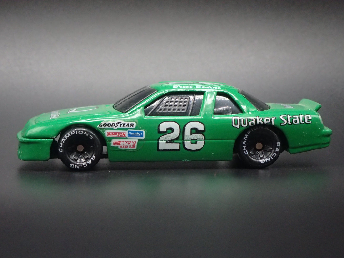 1991 91 BUICK REGAL 26 BRETT BODINE NASCAR 1:64 SCALE DIORAMA DIECAST MODEL CAR