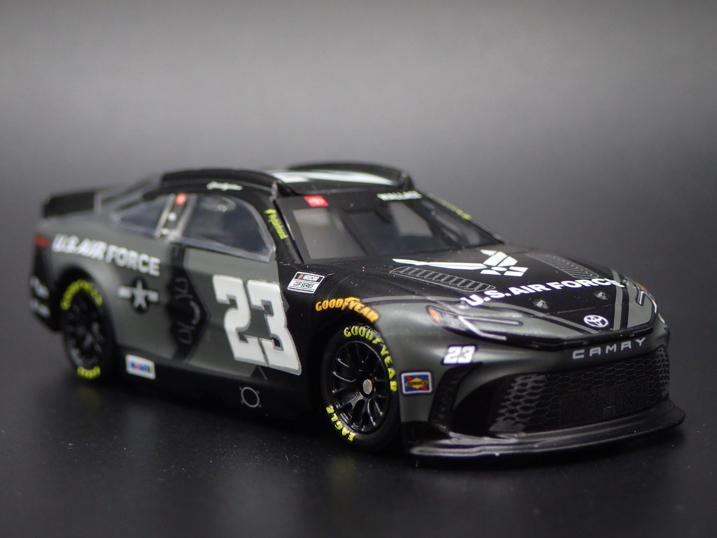 2025 TOYOTA CAMRY 23 BUBBA WALLACE AIR FORCE NASCAR 1:64 SCALE DIECAST MODEL CAR