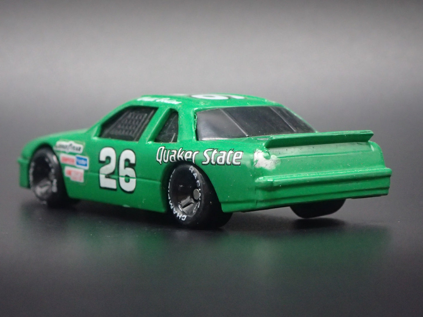 1991 91 BUICK REGAL 26 BRETT BODINE NASCAR 1:64 SCALE DIORAMA DIECAST MODEL CAR