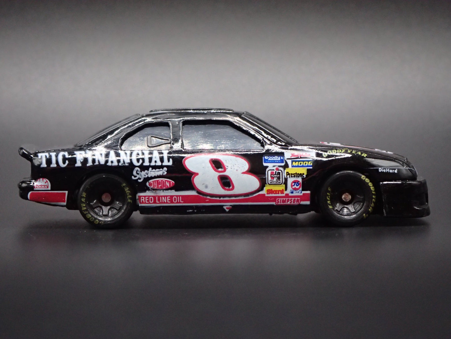 1994 94 FORD THUNDERBIRD 8 KENNY WALLACE TIC NASCAR 1:64 SCALE DIECAST MODEL CAR