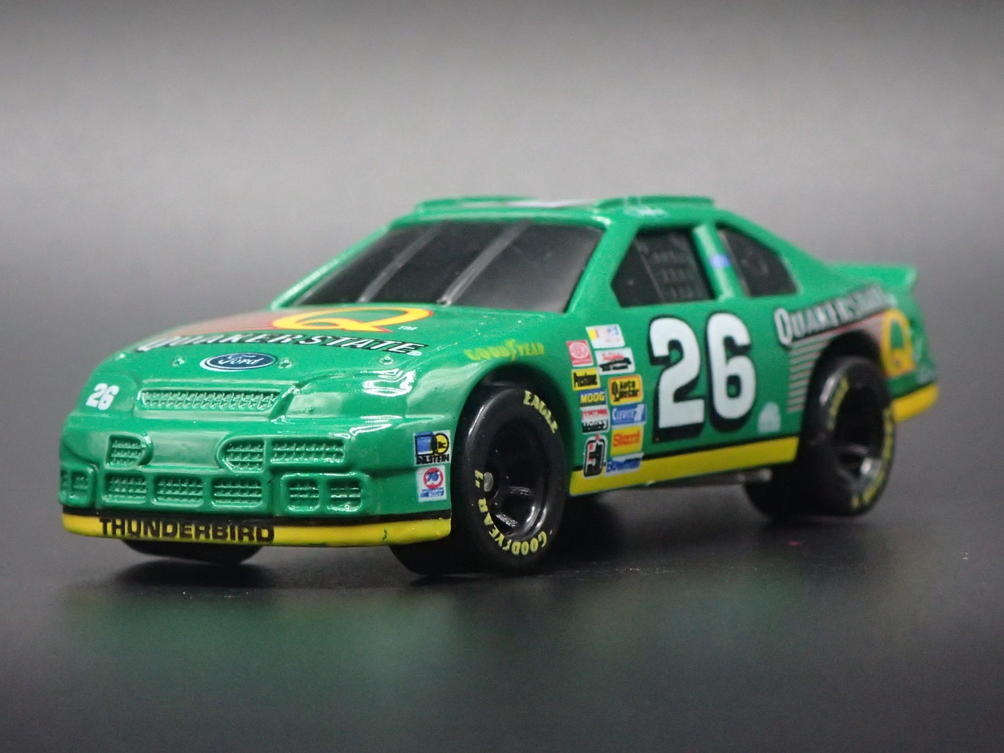 1995 95 FORD THUNDERBIRD STEVE KINSER NASCAR 1:64 SCALE DIECAST MODEL CAR
