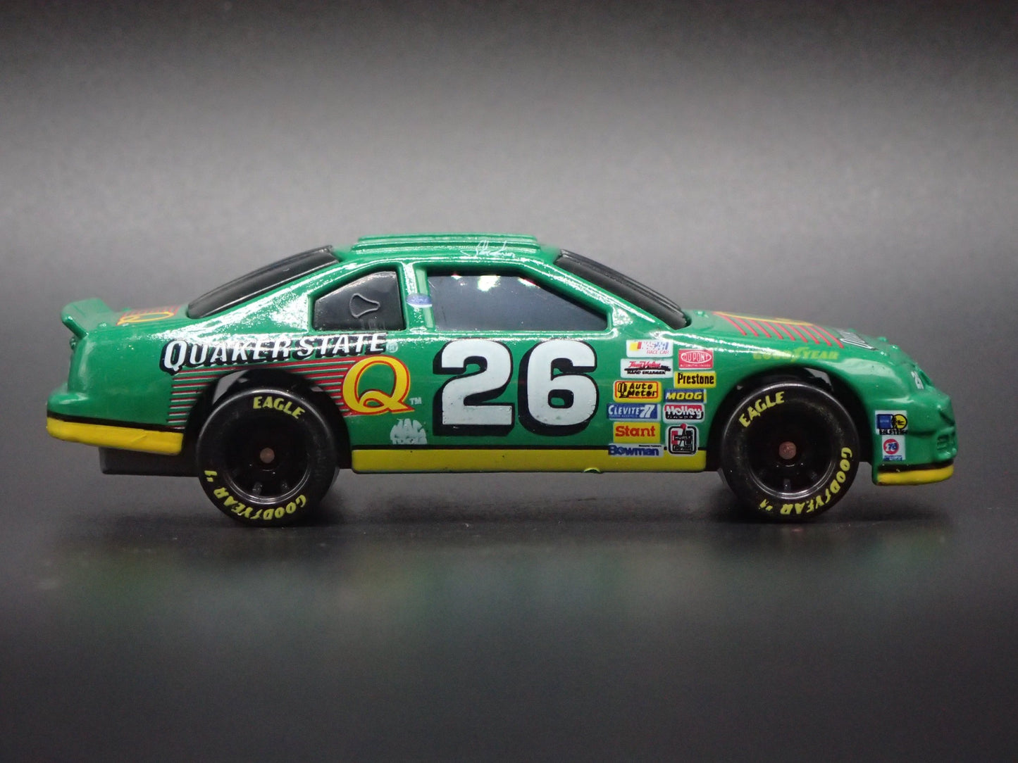 1995 95 FORD THUNDERBIRD STEVE KINSER NASCAR 1:64 SCALE DIECAST MODEL CAR