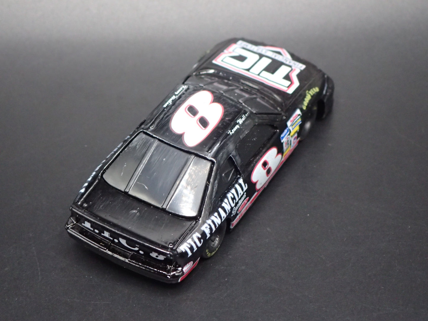 1994 94 FORD THUNDERBIRD 8 KENNY WALLACE TIC NASCAR 1:64 SCALE DIECAST MODEL CAR