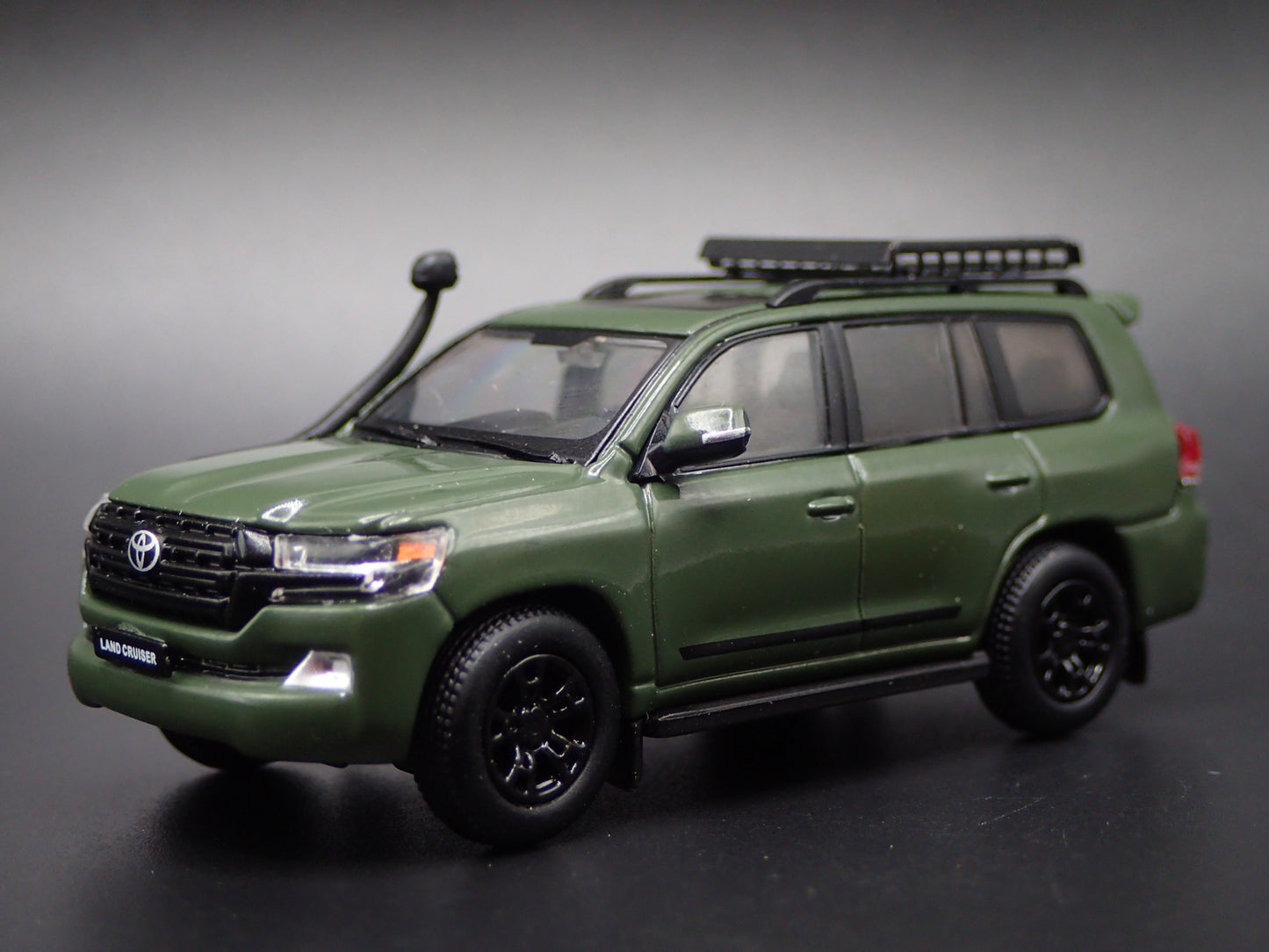 2008-2021 TOYOTA LAND CRUISER 200 SERIES GREEN 1/64 SCALE DIECAST MODEL CAR