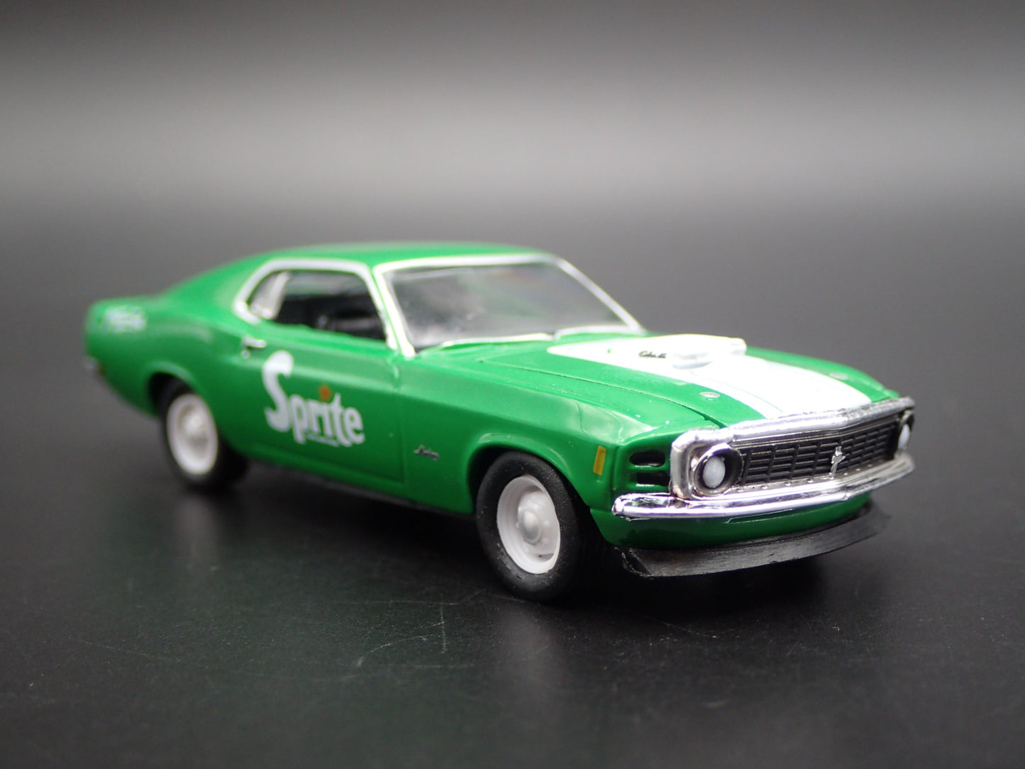 1970 70 FORD MUSTANG 428 SCJ FASTBACK SPRITE GREEN 1:64 SCALE DIECAST MODEL CAR