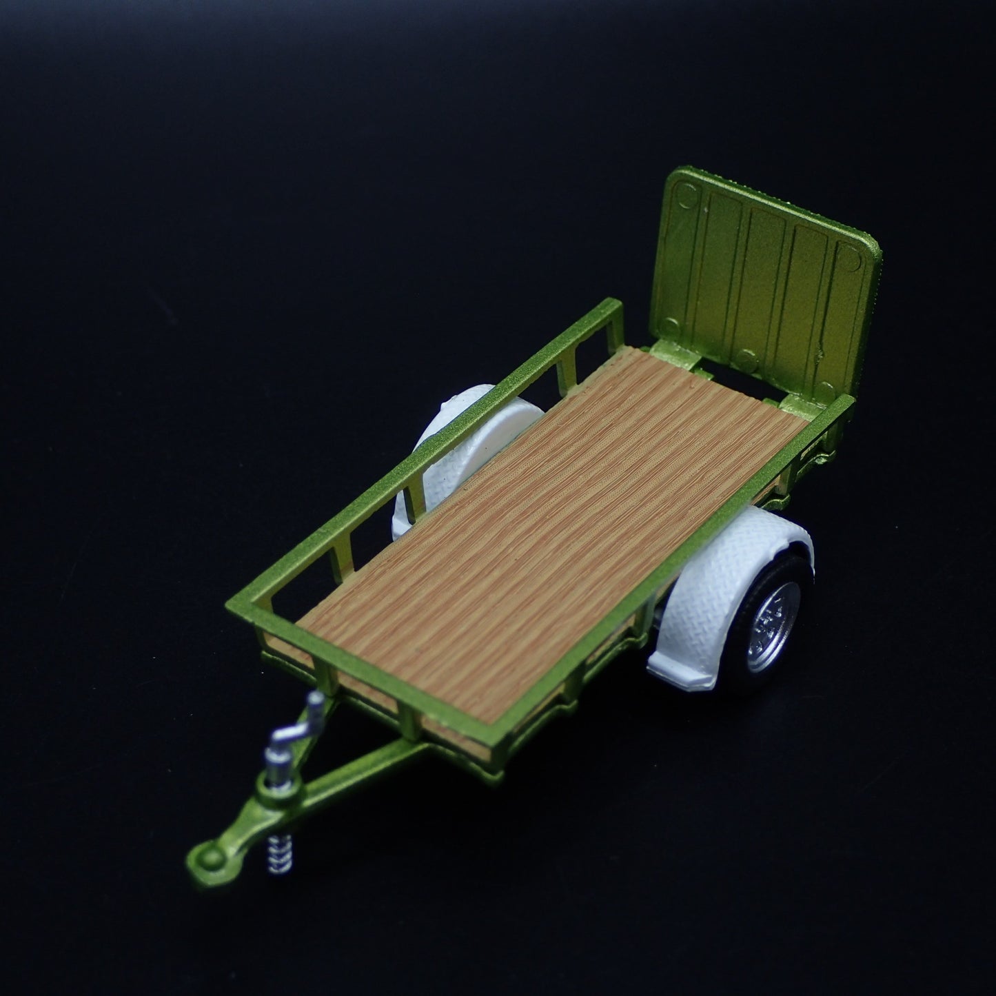 UTILITY TRAILER RUBBER TIRES with WORKING RAMPS 1:64 SCALE DIORAMA DIECAST MODEL