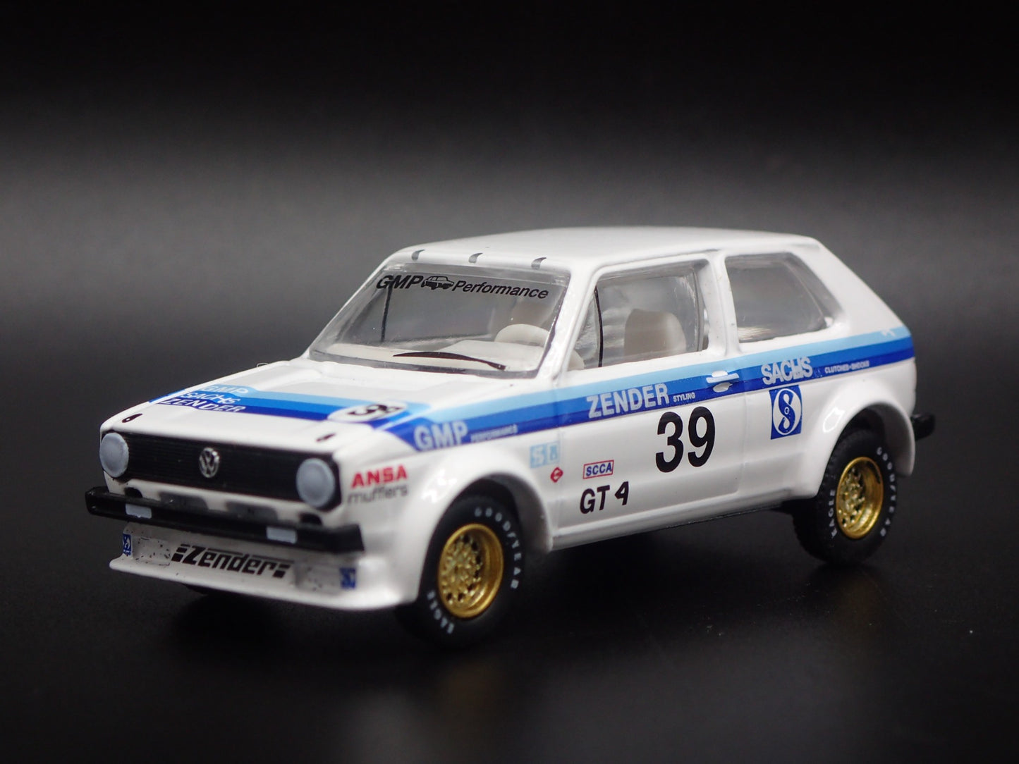 1975 75 VW VOLKSWAGEN RABBIT MK1 WHITE 1:64 SCALE DIORAMA DIECAST MODEL CAR