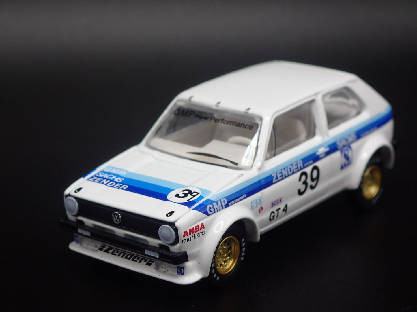 1975 75 VW VOLKSWAGEN RABBIT MK1 WHITE 1:64 SCALE DIORAMA DIECAST MODEL CAR