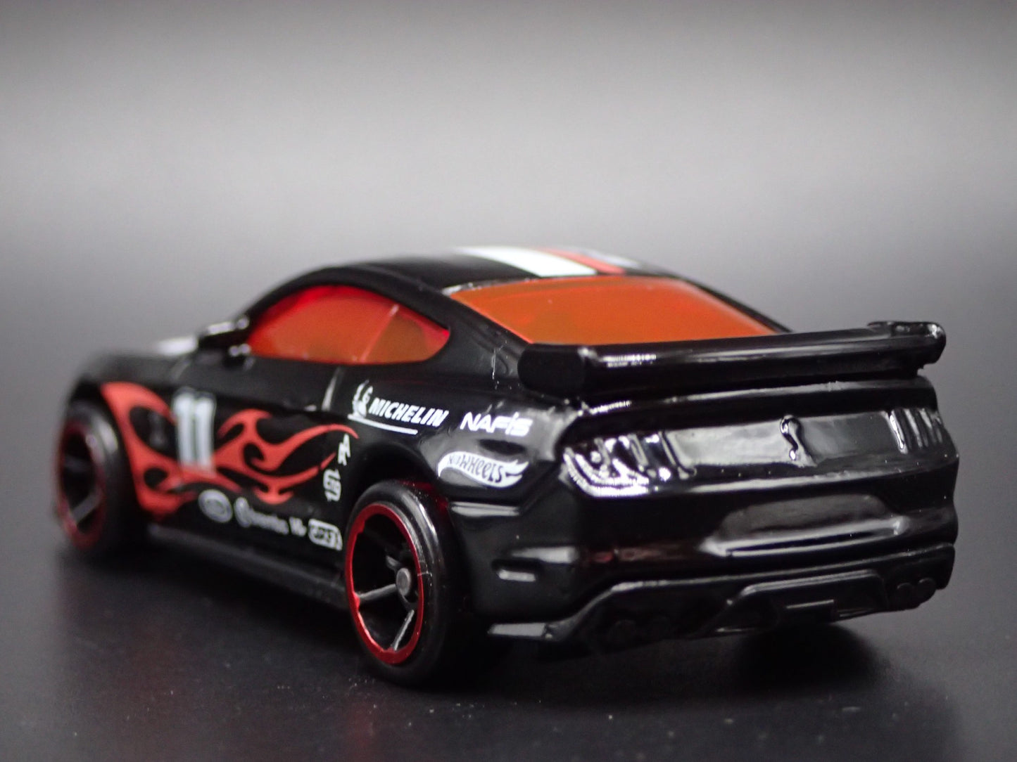 2015-2023 FORD MUSTANG SHELBY GT500 BLACK 1/64 SCALE DIORAMA DIECAST MODEL CAR