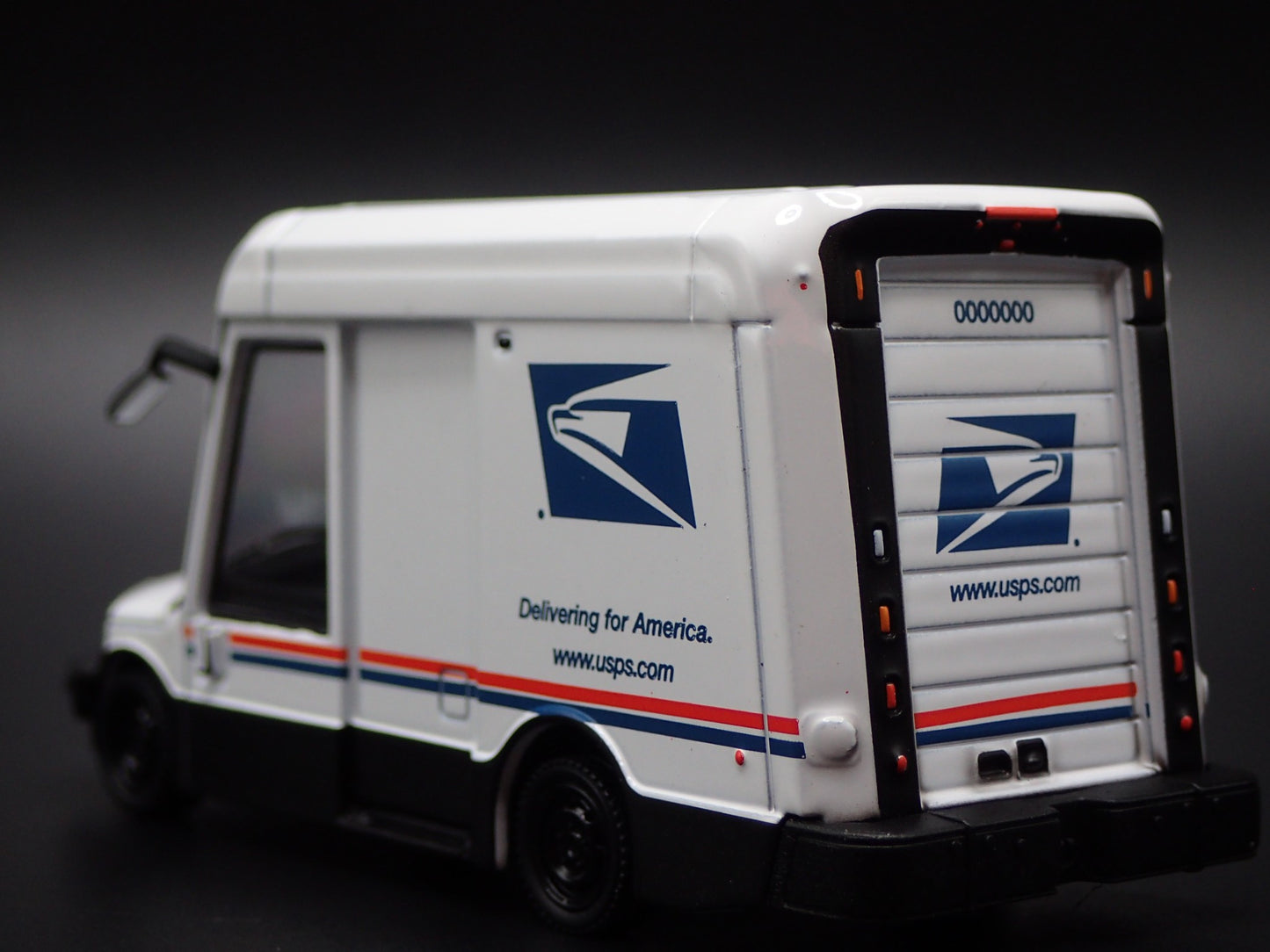USPS UNITED STATES POSTAL SERVICE DELIVERY TRUCK NGDV 1:64 SCALE DIECAST MODEL